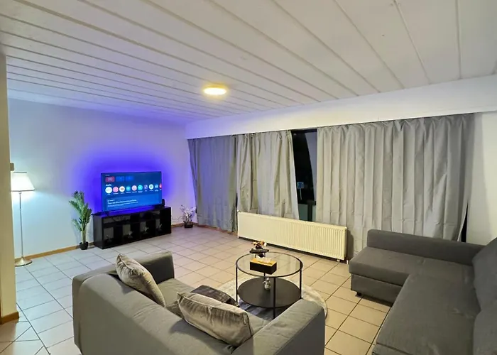 Appartement De Luxe Entierement Renove - Proche Aeroport De Bruxelles, Quartier Chic
